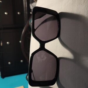 Dime x Mikayla sunglasses brand new in package